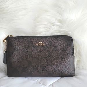 Coach Large Corner Zip Wristlet In Signature Canvas